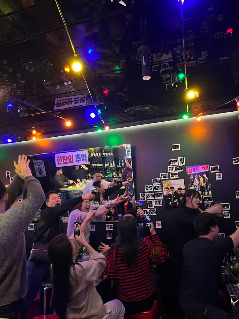 KTV Bar Image 6